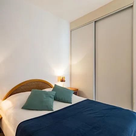 Lejlighed Les Floralies Ii-1 By Interhome Le Lavandou
